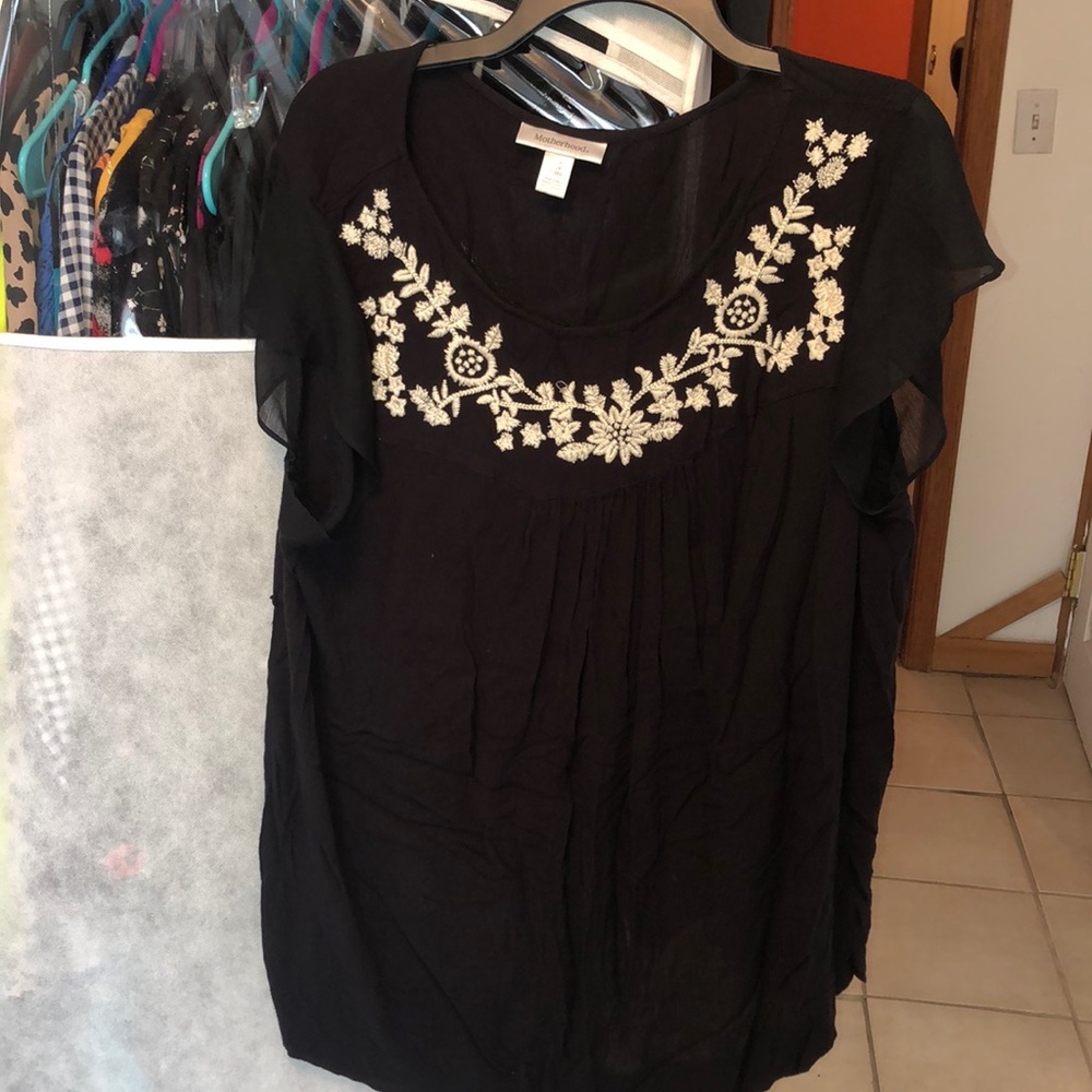 Motherhood maternity size 2X black and white top